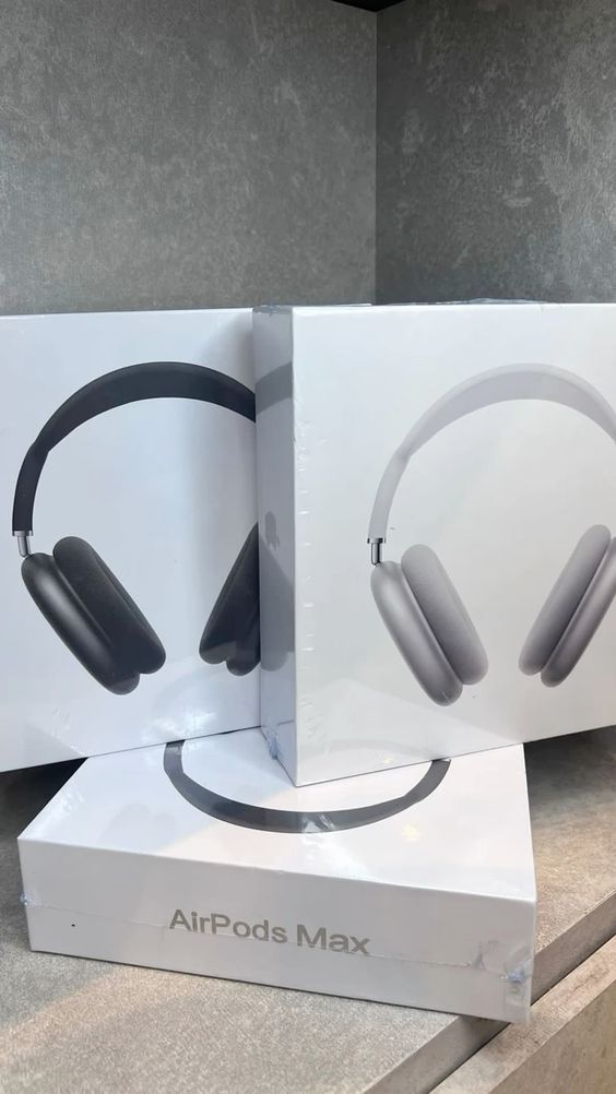 Apple AirPods Max Pallets for Sale – quality 100 PCS for $700 | Wholesale Liquidation USA 4 Apple AirPods Max Pallets for Sale