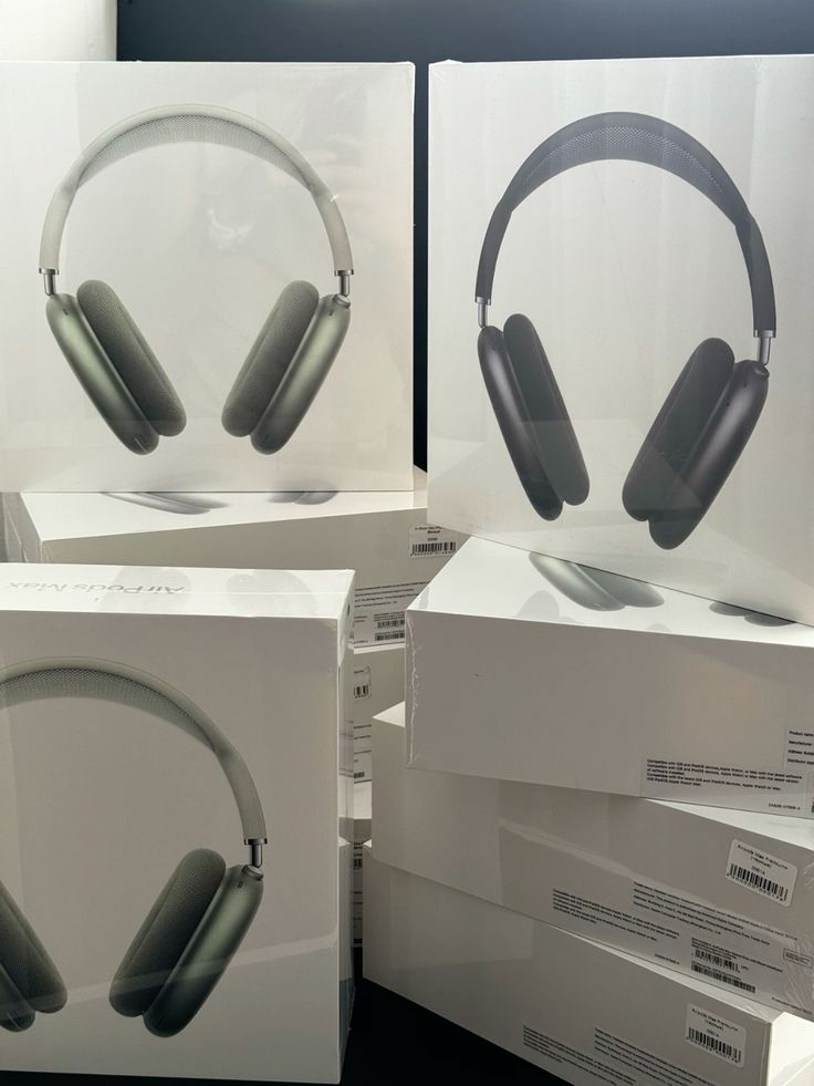 Apple AirPods Max Pallets for Sale – quality 100 PCS for $700 | Wholesale Liquidation USA 10 Apple AirPods Max Pallets for Sale