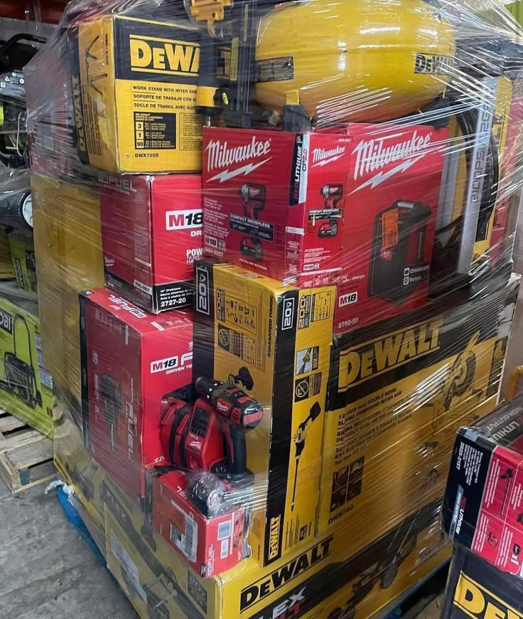 Mixed Milwaukee and DeWalt Tools Pallet – 100 Tools for $800 | Wholesale Liquidation 9 Milwaukee and DeWalt tools pallet for sale