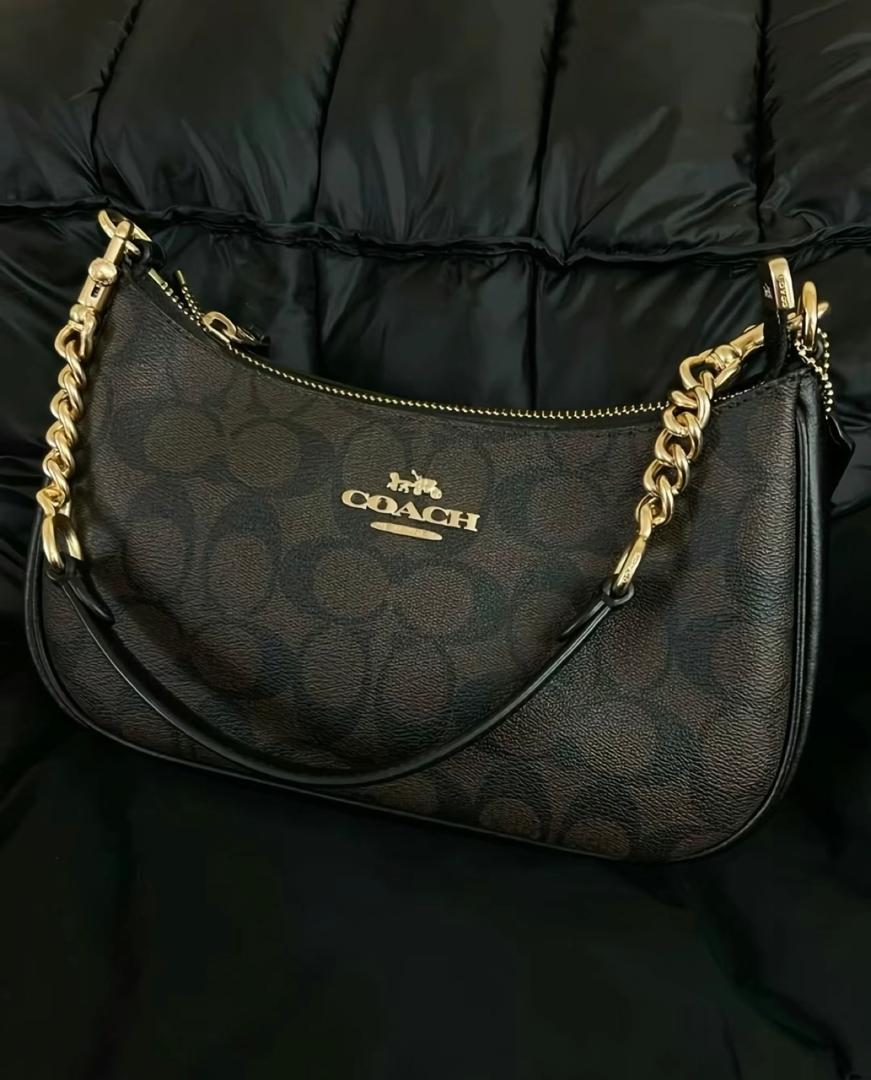 Quality Wholesale Handbags Pallets Liquidation online 15 wholesale handbags pallets