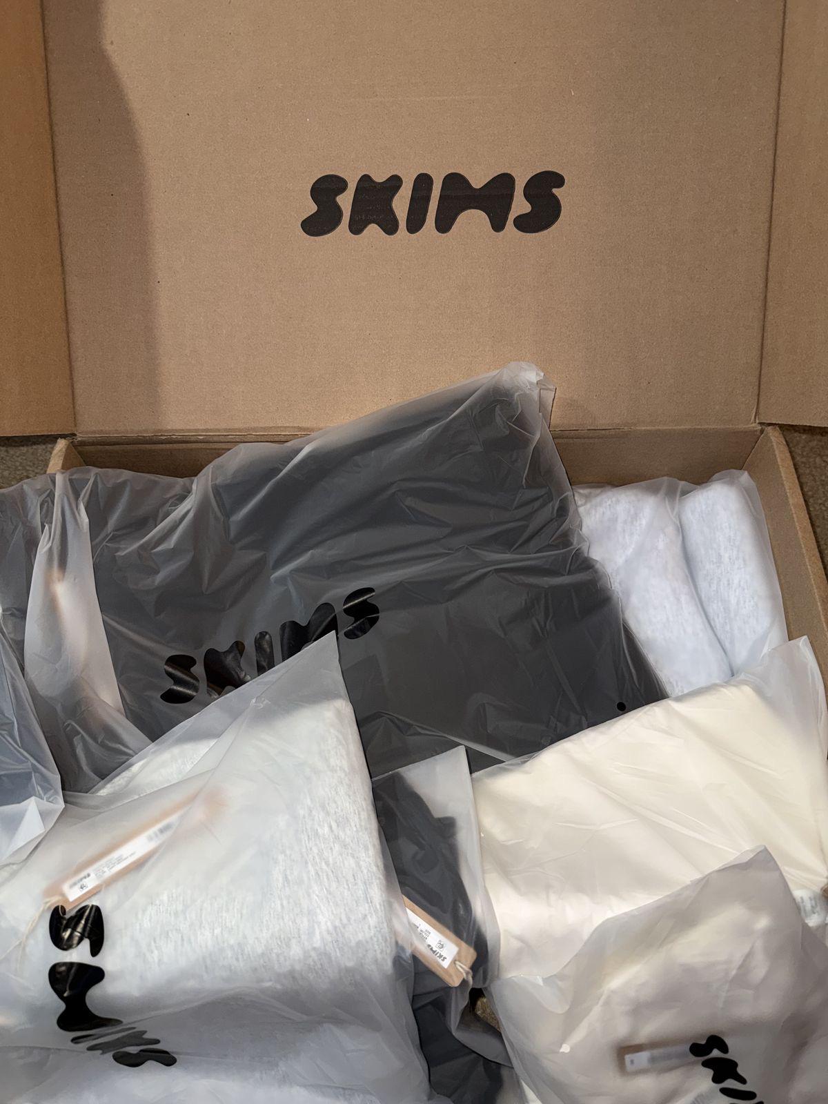 Skims Pallets Liquidation Wholesale 8 Skims Pallets liquidation