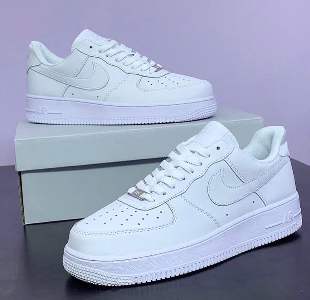 Wholesale All White Nike Air Force 1 Sneakers Pallet – 100 Brand New Pairs in Box – $500 10 Wholesale All White Nike Air Force 1 Sneakers Pallet – 100 Pairs for $500