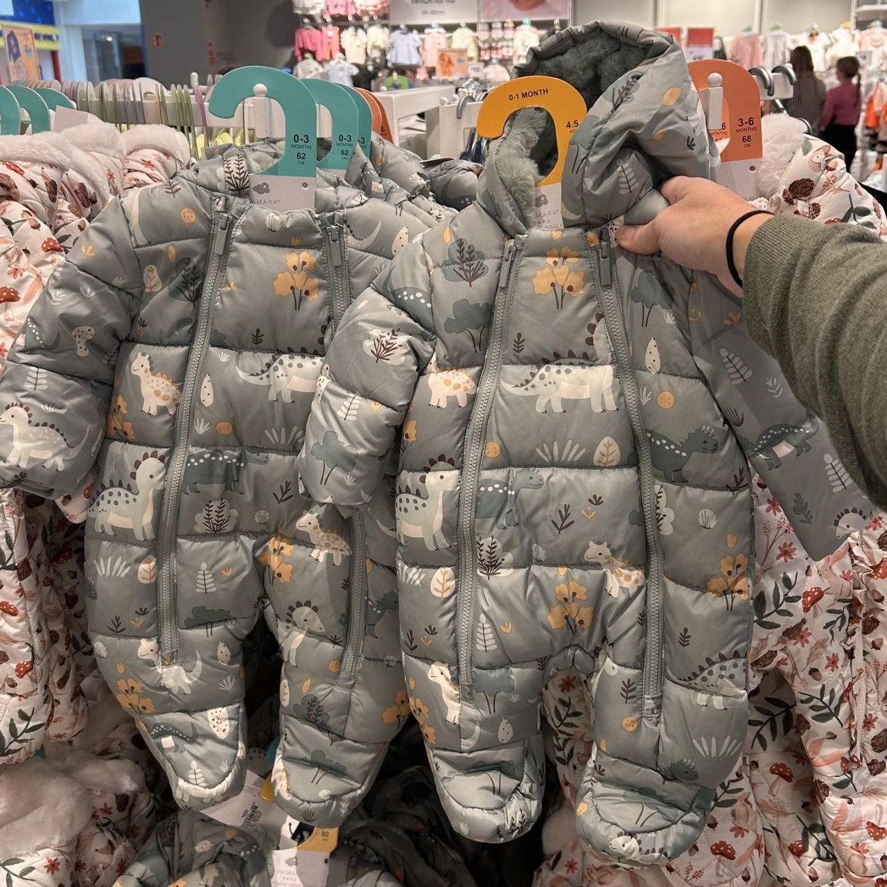 Baby Clothing Wholesale for sale Pallets Liquidation – 200 Brand New Baby Clothes for $500 9 Baby Clothing Wholesale Pallets Liquidation – 200 Brand New Baby Clothes for $500
