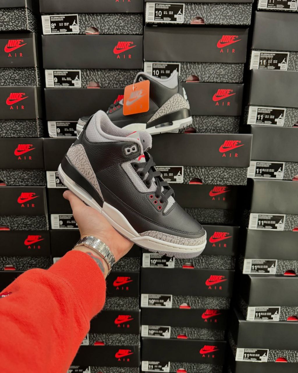 Buy Jordan Liquidation Pallets (50 Pairs at $650) 1 Buy Jordan Liquidation Pallets (50 Pairs at $650)