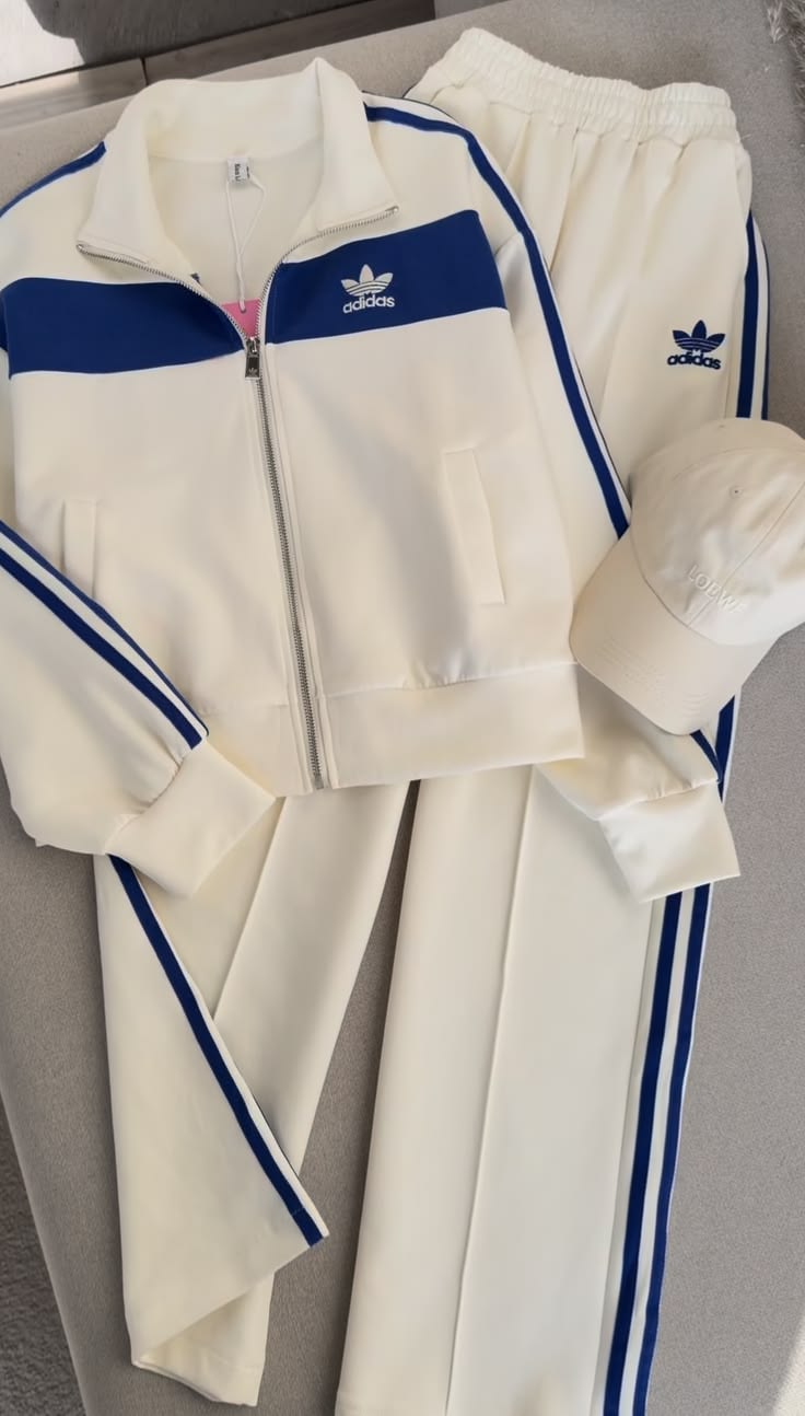 Adidas Clothing Wholesale Pallets – 200 Authentic Sportswear Items for $600 | Bulk Resale Deal 7 Adidas Clothing Wholesale Pallets