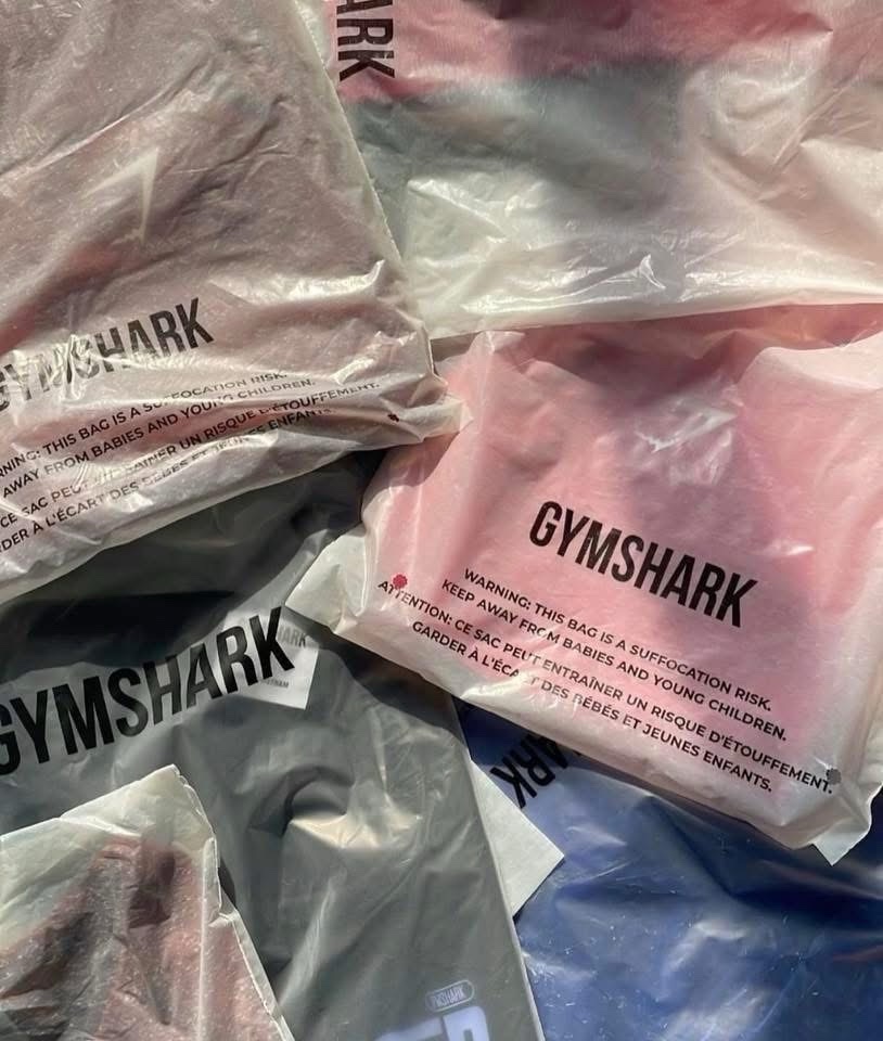 GYM SHARK clothing ( 350 ) pieces per pallet - pmpalletliquidators.com 1 GYM SHARK clothing ( 350 ) pieces per pallet - pmpalletliquidators.com