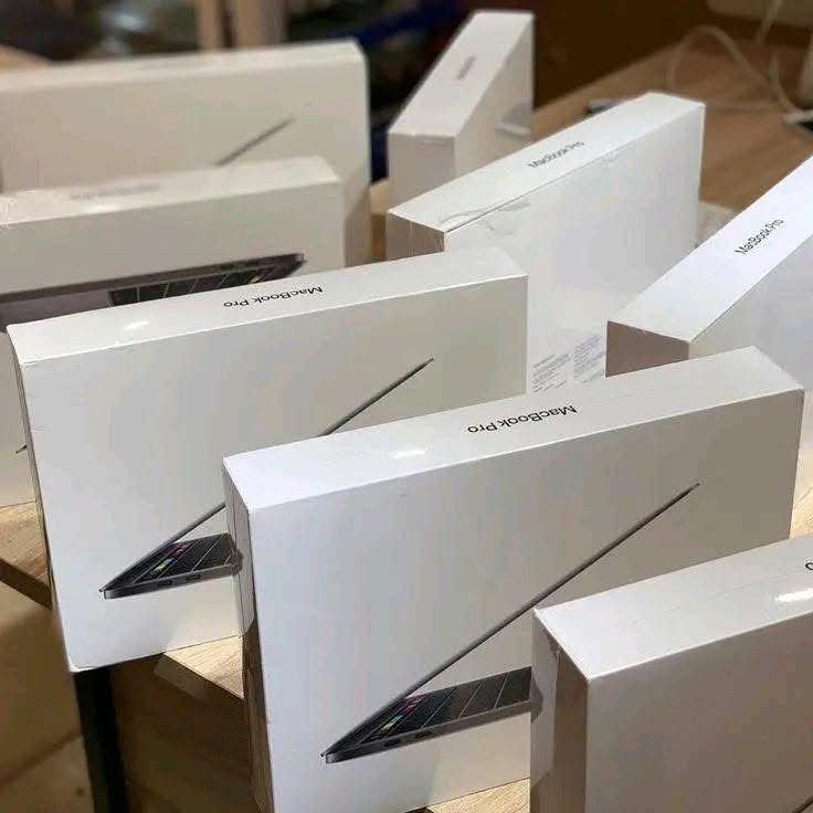 MacBook Air/Pro Pallets 1 MacBook Air/Pro Pallets