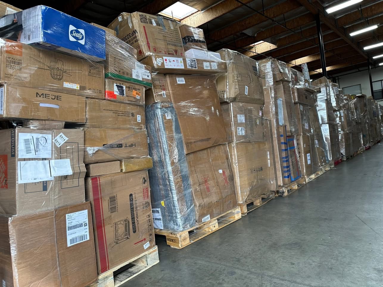 W@yfair Furniture Truckloads - pmpalletliquidators.com 1 W@yfair Furniture Truckloads - pmpalletliquidators.com