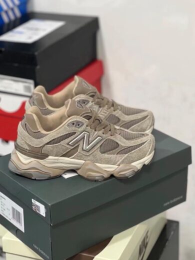 USA pallets liquidation 13 New Balance 9060 Sneakers Pallet